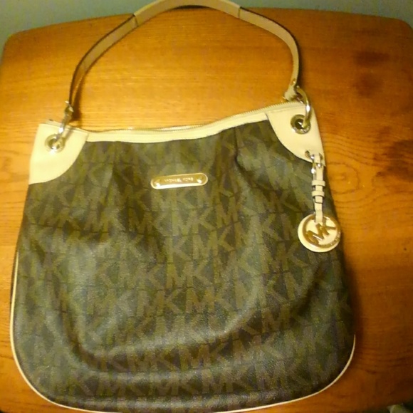 Michael Kors Handbag - Picture 2 of 5